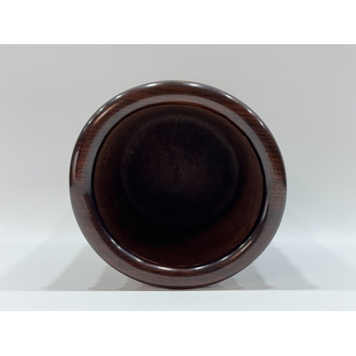 20328 - A Chinese bamboo made brush pot, Qing Daynasty Pr.  Size:(Height15.5cm, Mouth Diameter13cm) Conditio... 