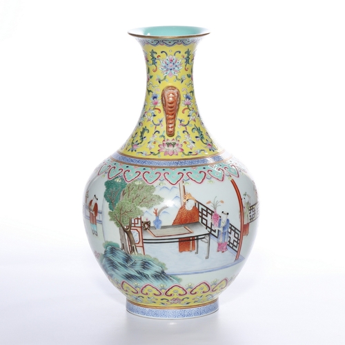 20339 - A Chinese Famille Rose vase, Qing Daynasty Pr.  Size:(Height28.5cm, Mouth Diamter8.2cm) Condition:(G... 