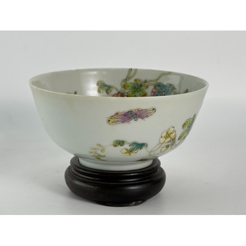 20343 - A Chinese Famille Rose bowl, Qing Daynasty Pr.  Size:(MD11.5cm, H5.6cm) Condition:(Good Condition, N... 