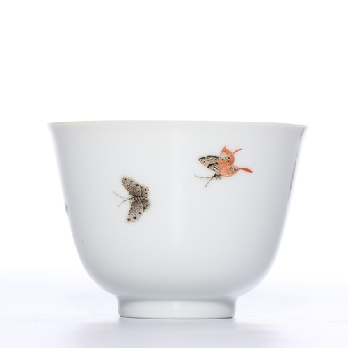 20346 - A Chinese famille Rose cup, Kang Xi Pr.  Size:(Height4.8cm, Mouth Diamter6.5cm) Condition:(Good Cond... 