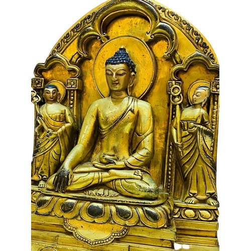 20349 - A Chinese bronze made gilt Buddaha, 16/17th Century Pr. Size:(Height28cm) Condition:(Good Condition,... 