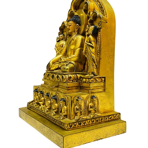 20349 - A Chinese bronze made gilt Buddaha, 16/17th Century Pr. Size:(Height28cm) Condition:(Good Condition,... 