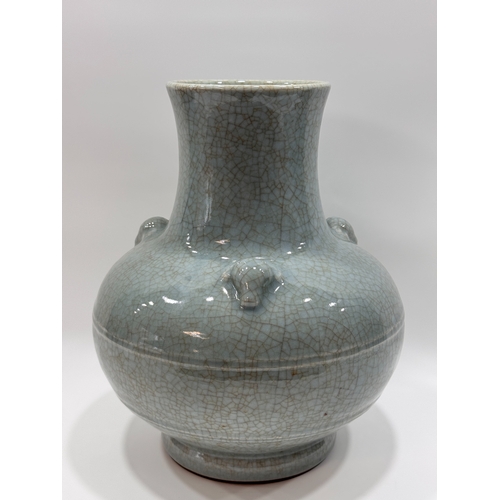 20354 - A Chinese large vase, Qing Daynasty Pr.  Size:(Height29.5cm, Mouth Diameter12cm) Condition:(Good Con... 