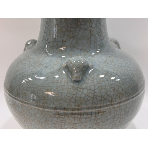 20354 - A Chinese large vase, Qing Daynasty Pr.  Size:(Height29.5cm, Mouth Diameter12cm) Condition:(Good Con... 