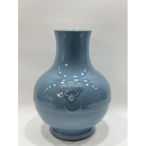 20355 - A Chinese large vase, Qing Daynasty Pr.  Size:(Height32cm, Mouth Diameter11.5cm) Condition:(Good Con... 