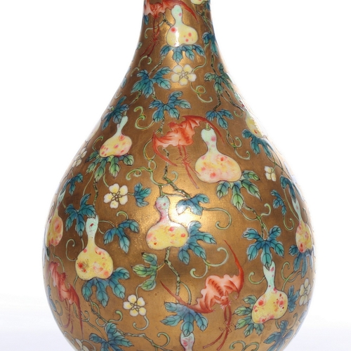 20358 - A Chinese gourd type vase, Qing Daynasty Pr.  Size:(Height13.5cm, Mouth Diamter4cm) Condition:(Good ... 