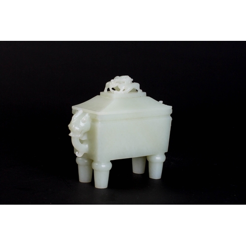 20377 - A Chinese jade ornament, 18th/19th Pr Size:(Height12cm, Width14cm, Weight525g) Condition:(Good Condi... 