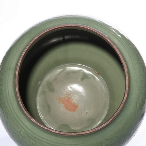 20384 - A Chinese celadon jar, Ming Daynasty Pr.  Size:(Height23.5cm, Mouth Diamter22.5cm) Condition:(Good C... 