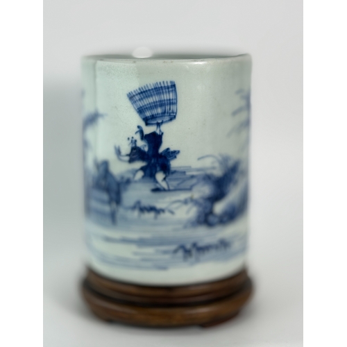 20402 - A Chinese Blue&White brush pot, Kang Xi Pr.  Size:(Height12cm, Mouth Diameter10cm) Condition:(Good C... 