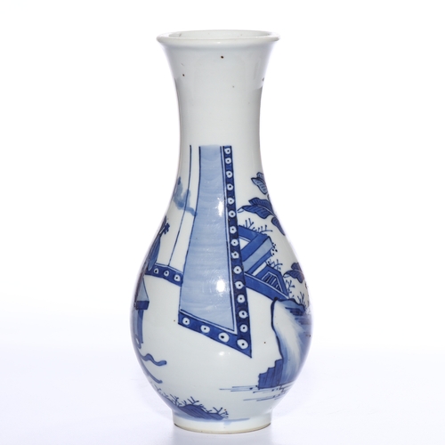 20410 - A Chinese Blue&White long neck vase, Kang Xi Pr.  Size:(Height21.8cm, Mouth Diameter6.8cm) Condition... 