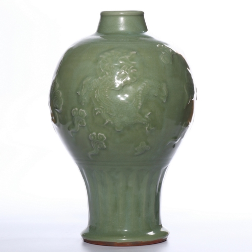 20418 - A Chinese celadon vase, Ming Daynasty Pr.  Size:(Height35cm, Mouth Diamter6.7cm) Condition:(Good Con... 