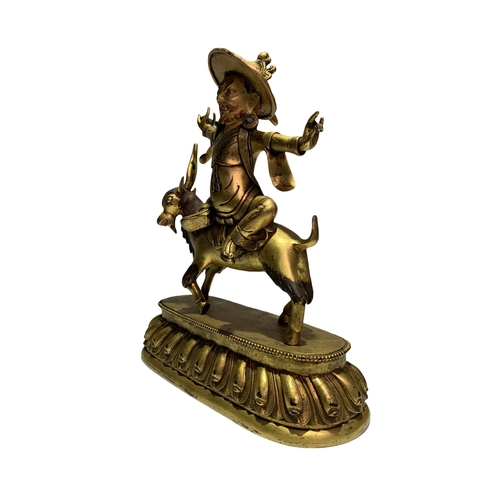 20510 - A Chinese bronze made gilt Buddaha, 16/17th Century Pr. Size:(Height22cm, Width18.5cm, Depth7.5cm) C... 