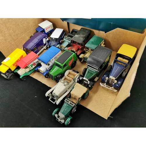 95 - Quantity of 14 Advertising Diecast Trucks inc Corgi & Matchbox