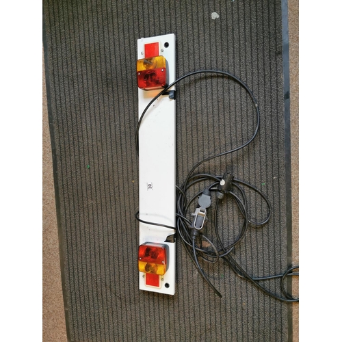 30 - Trailer Light Board