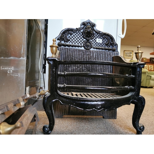 55 - Good Ornate Cast Iron Free Standing Fire Grate