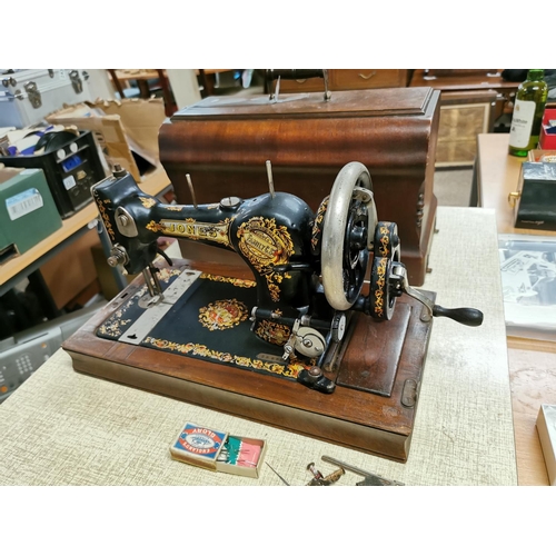 253 - Antique Jones Family C.S Sewing Machine In Good Condition With Its Case And Key