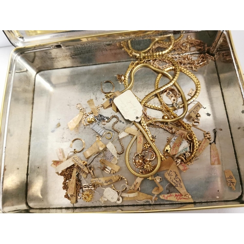 318 - Tin Full Of Jewelers Claps Chains And Links 9ct Gold Inc Bag Full Of Chains And Links Total Of 21.3g... 