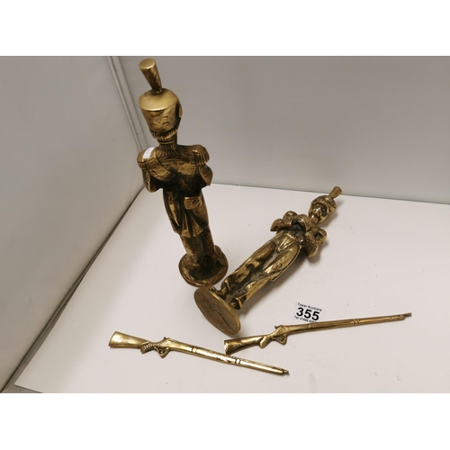 355 - Pair Of Solid Brass Napoleonic Soldiers Both Holding Rifles 4.3kg In Weight