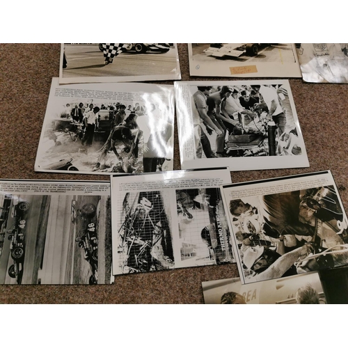 371 - Interesting Lot Containing Large Quantity Of Original Vintage Press Photos Of Motor Racing Inc Formu... 