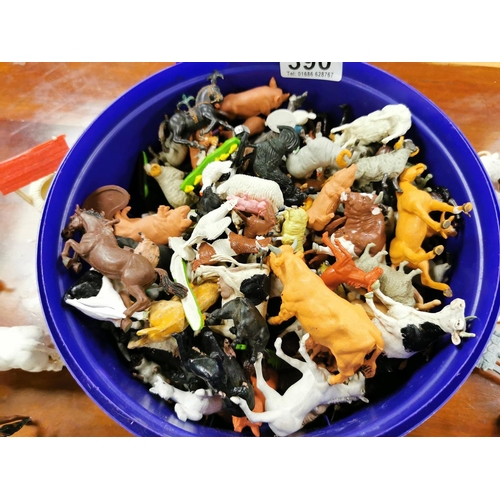 391 - Very Large Quantity Of Britains Farm Animals Inc Cows Pigs Horses Sheep