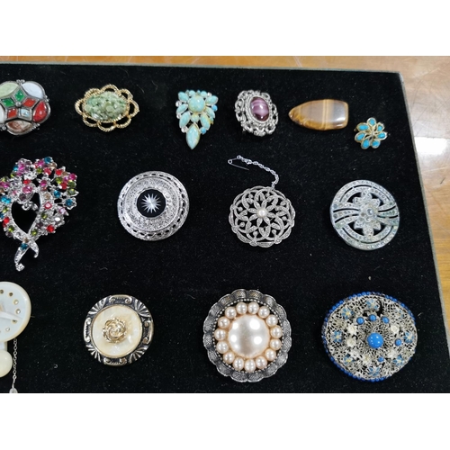 138 - Quantity Of 37 Ornate Costume Brooches Some With Gem Stones Stand Not Included