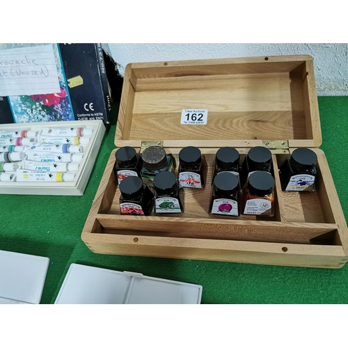 162 - Windsor & Newton Box Containing Quantity Of Windsor & Newton Inks Mostly Full, Unused Gouache Set, T... 