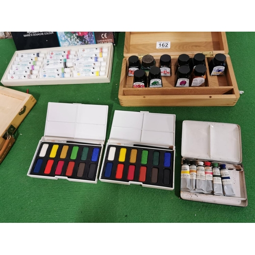 162 - Windsor & Newton Box Containing Quantity Of Windsor & Newton Inks Mostly Full, Unused Gouache Set, T... 