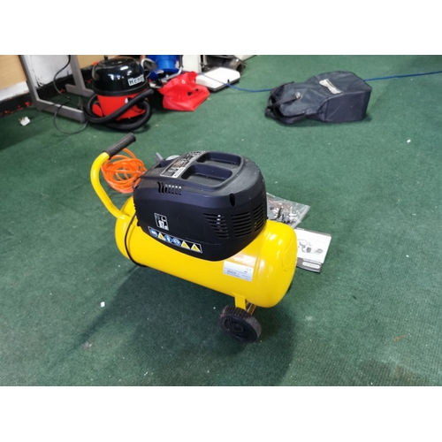 258 - Stanley 24 Ltr Electric Compressor With 5 Piece Accessory Kit 240v, Hardly Used & Complete