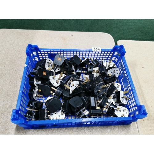 334 - Job Lot Of As New Plugs