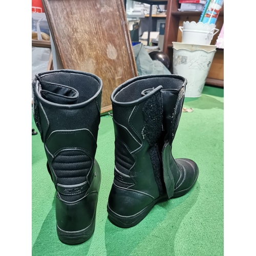 172 - Pair of Sidl motorcycle boots size 7