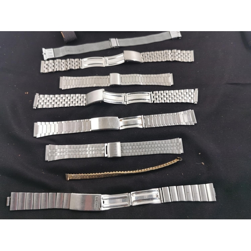 299 - Quantity of 10 spare watch straps inc a Seiko one