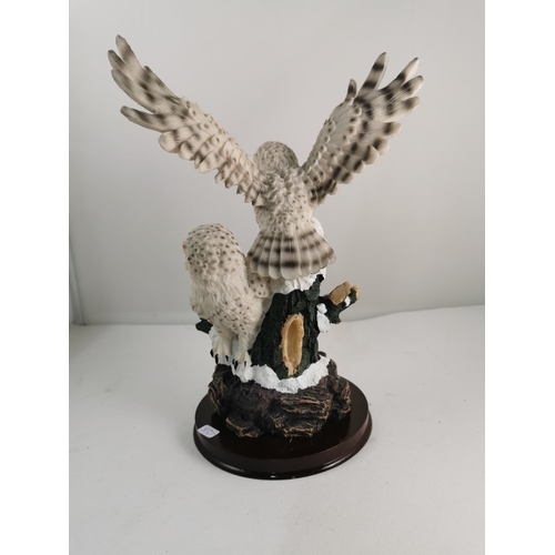 322 - Academy owl figurine in good condition