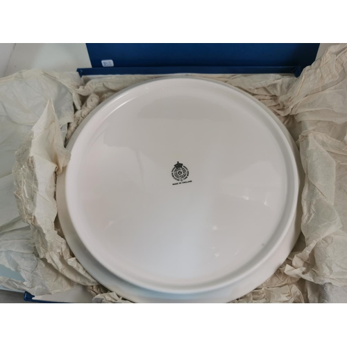 334 - Boxed as new Royal Worcester cake plate 11in diameter