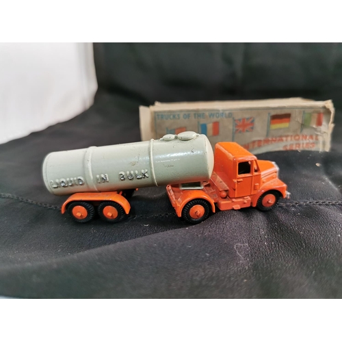 365 - Scammell Lorry boxed cat.value 60-80 with its original box