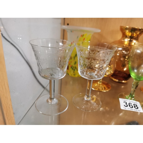 368 - quantity of collectable glassware including etched glasses uranium glass and an mdina art glass vase