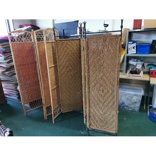 404 - 2 wicker screens