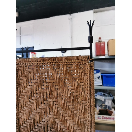 404 - 2 wicker screens