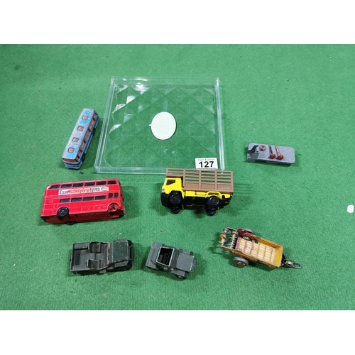 127 - Quantity of dinky diecast vehicles on a clear tray