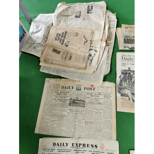 140 - Quantity of 6 newspapers from 30's and 40's and a quantity of other newspapers from 70's 80's