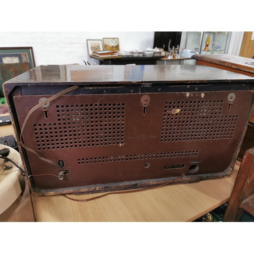 122 - German Imperial J 407W 4 band valve table top radio, LW/MW/SW/FM in full working order