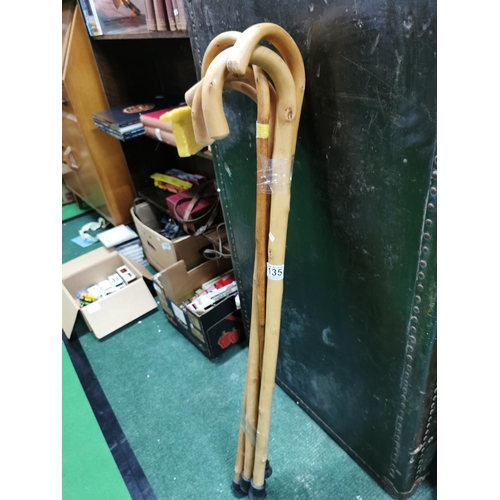 135 - Bundle of 5 various walking sticks