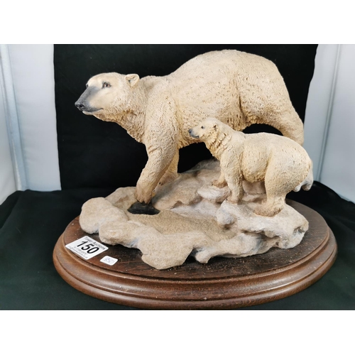 150 - Country Artists spring thaw limited edition Polar Bear Figurine with its C.O.A. 170/850
33cm long 23... 