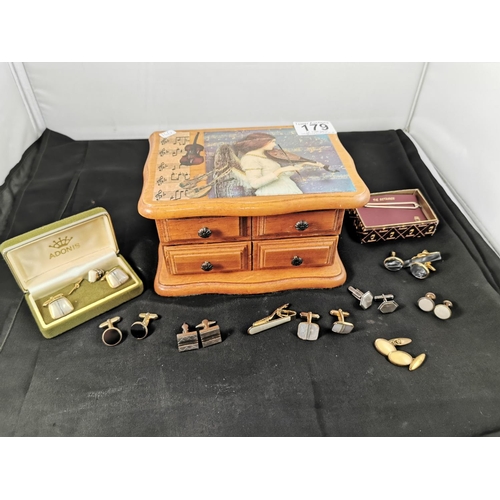 179 - Small lidded box containing a large quantity of cufflinks