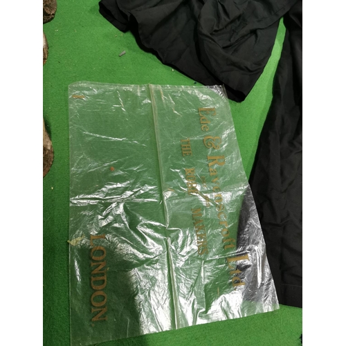 191 - Good vintage set of Barristers robes and wig in its original tin by Ravencroft all complete