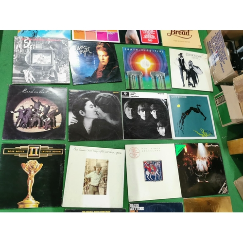 80 - Good quantity of vinyl records inc some very good bands, Abba, Beatles, Paul Simon, ELO, The WHO etc