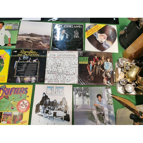 117 - Box full of various vinyl records inc two Beatles records, 10CC, The Hollies and a good quantity of ... 