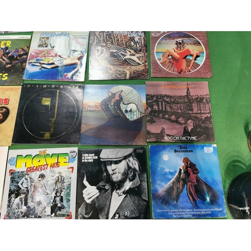 117 - Box full of various vinyl records inc two Beatles records, 10CC, The Hollies and a good quantity of ... 