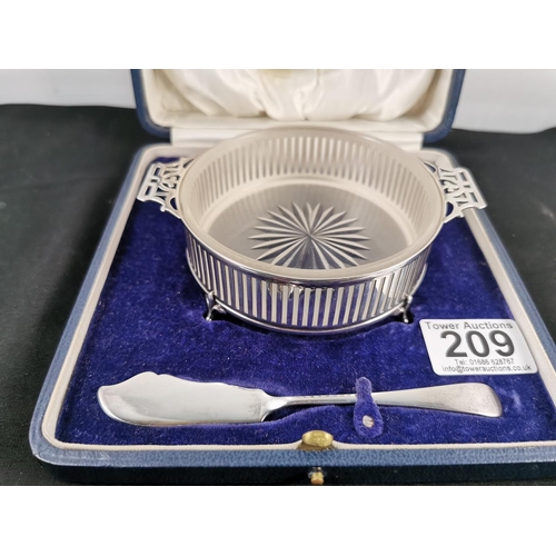 209 - Cased hallmarked silver butter dish and knife in excellent condition total weight not including glas... 