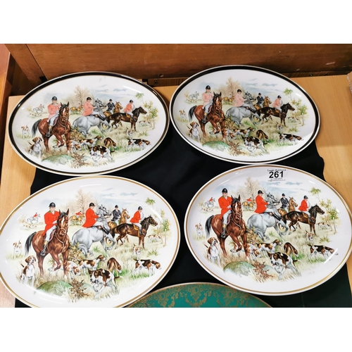 261 - 4 Wedgwood oval hunting scene plates along with two other hunting scene plates