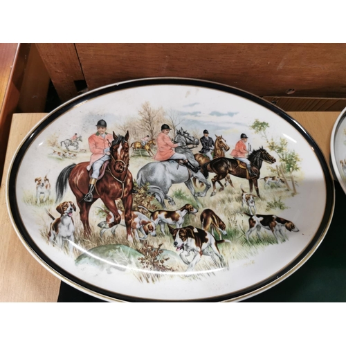 261 - 4 Wedgwood oval hunting scene plates along with two other hunting scene plates